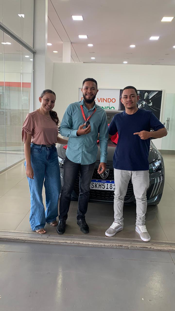 Hércules Rocha contemplado(a)